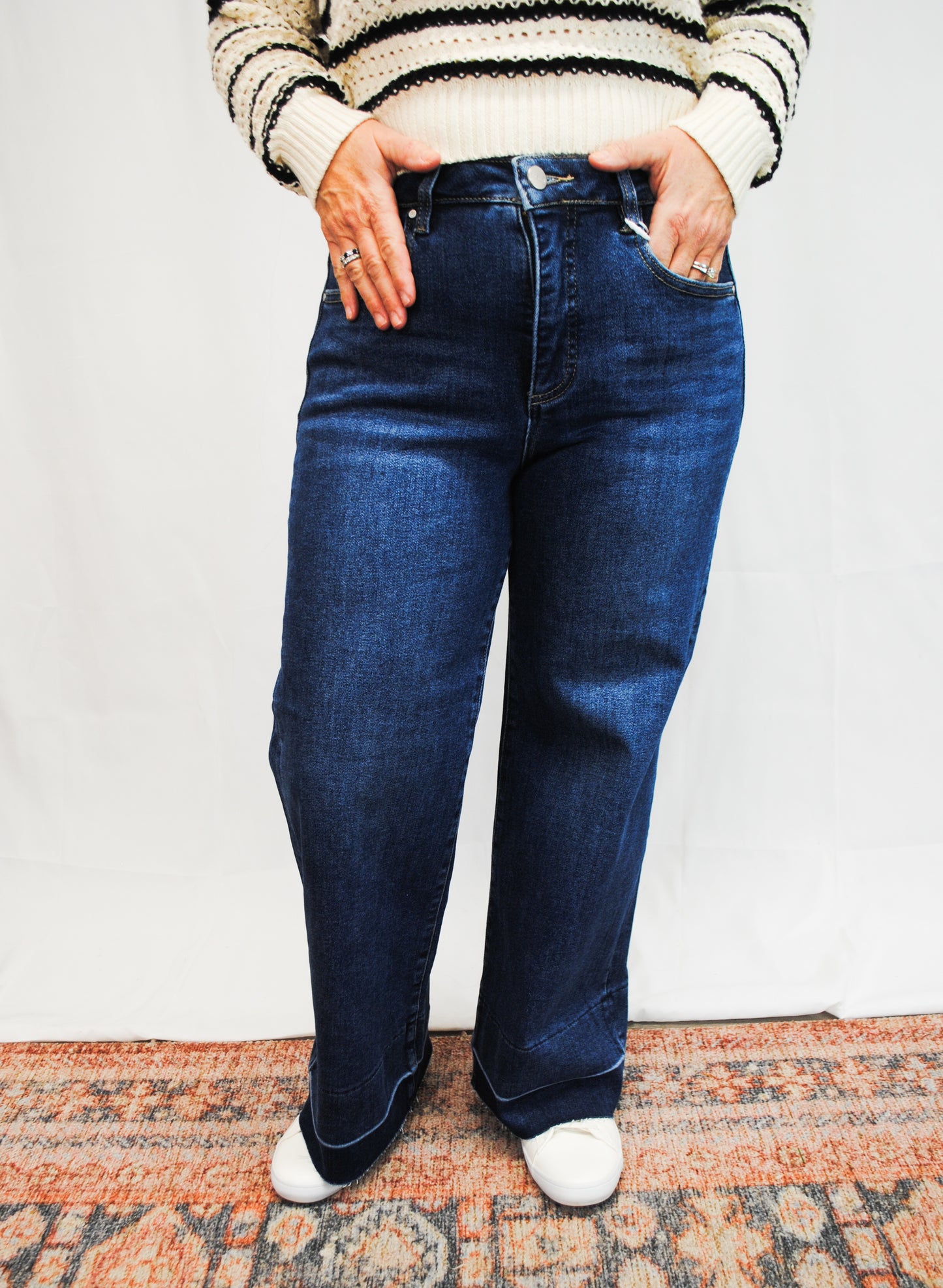 Felicia HR Crop Wide Jean