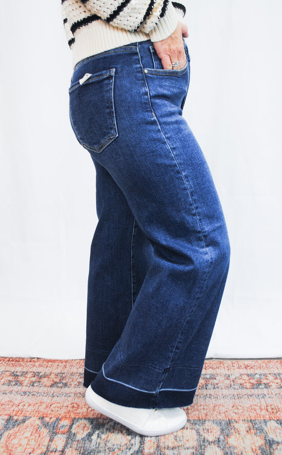 Felicia HR Crop Wide Jean